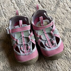 OshKosh B'gosh girls sandals